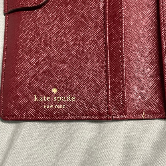 Kate Spade -Bi-Fold Wallet - Picture 5 of 5